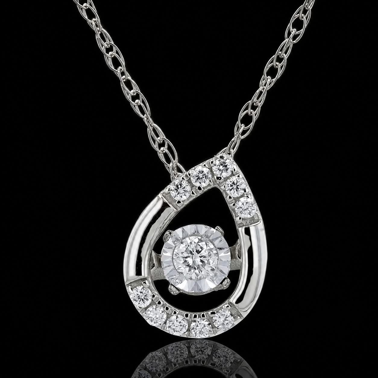 14Kt White Gold Diamond necklace